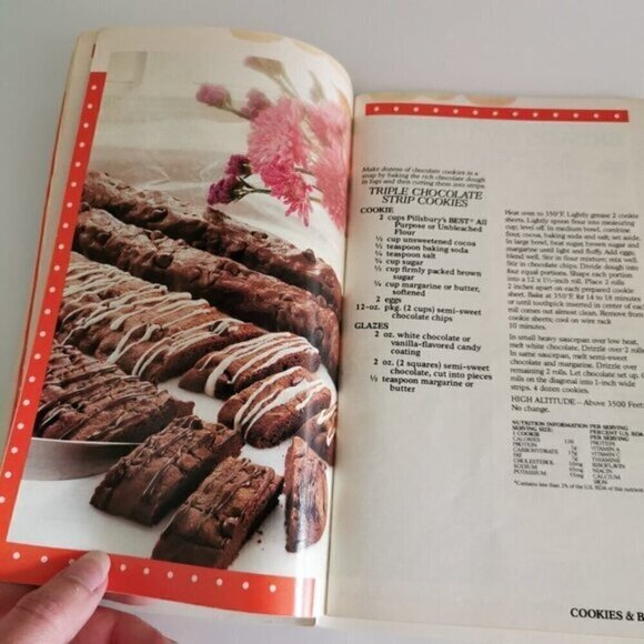 Pillsbury Cookbook 1988 Fall Baking Recipes Booklet DAMAGED Autumn Harvest Vibes - Picture 6 of 9